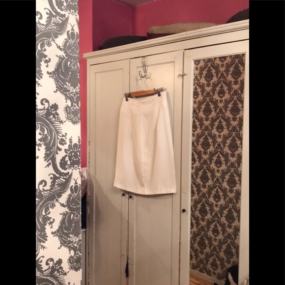 Vintage White Skirt - Picture 13 of 13
